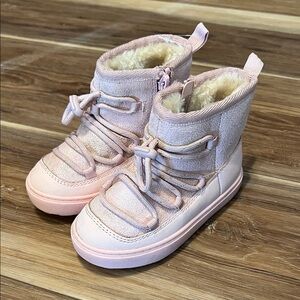 Cat & Jack Light Pink Kids Fur Lined Boots